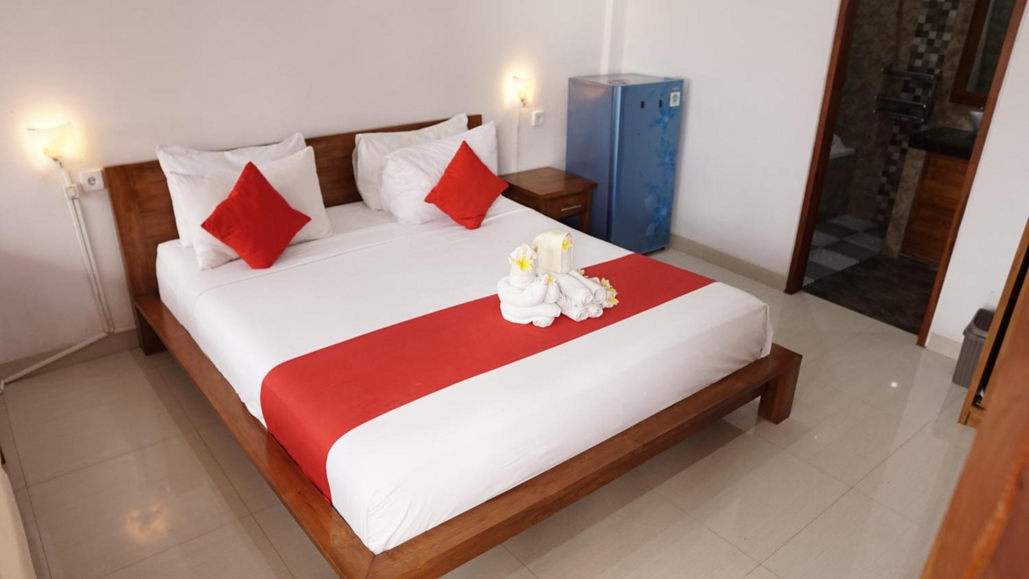 Grand Raka Homestay Lovina  Exterior photo